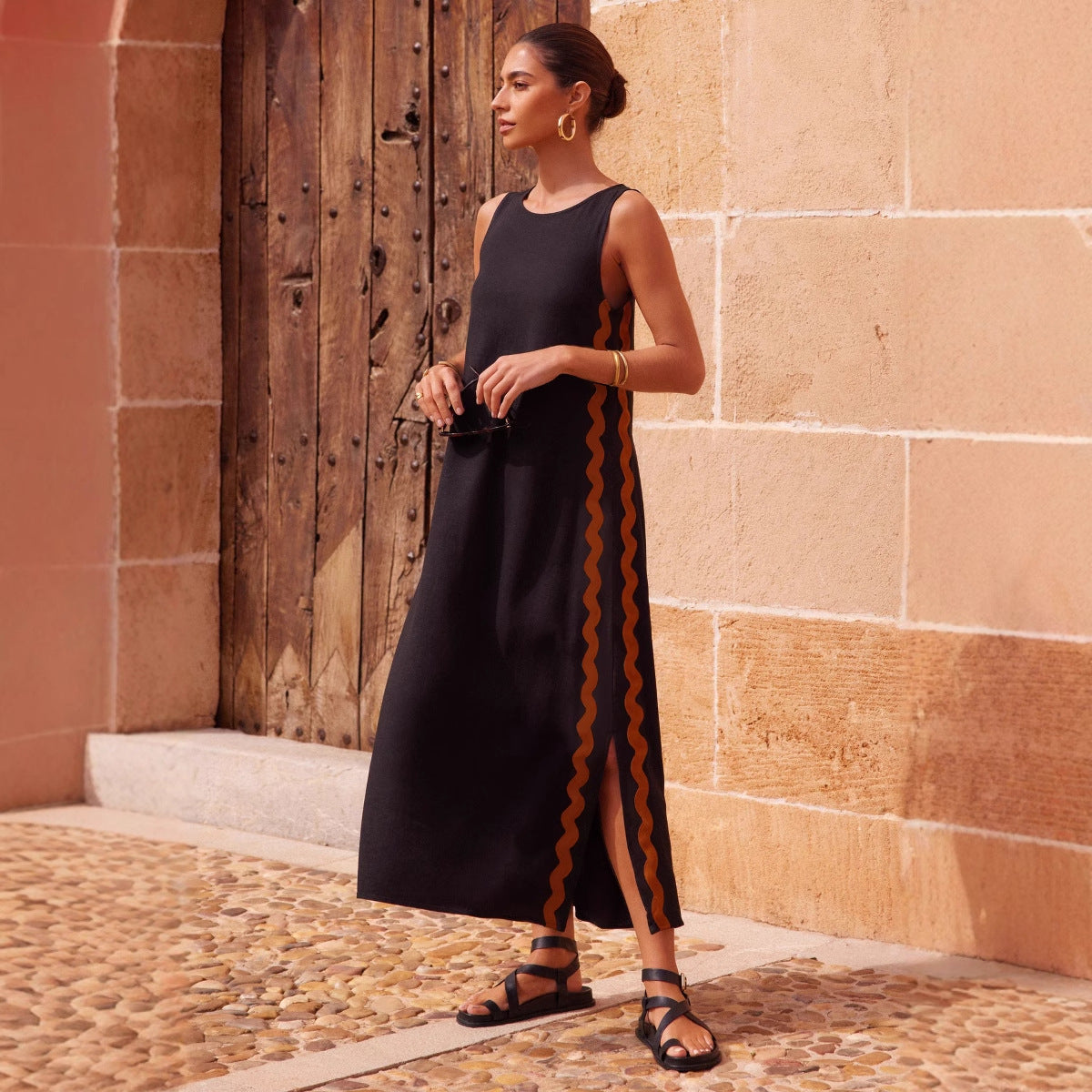 Women's Casual Fashion Sleeveless Round Neck Solid Dresses