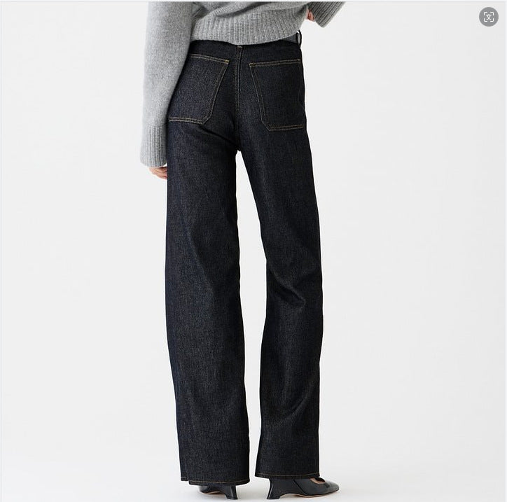 Women's Loose Leisure Washed-out Button Slightly Flared Jeans