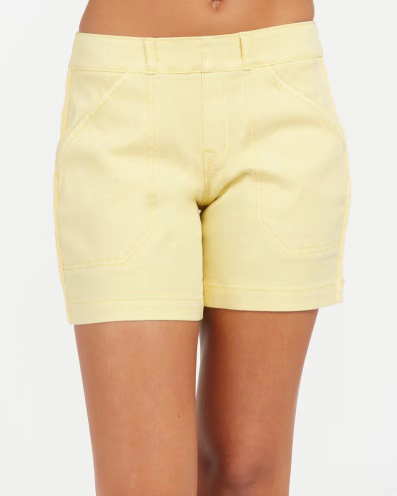 Simple Pocket Hip Lifting High Elastic Shorts