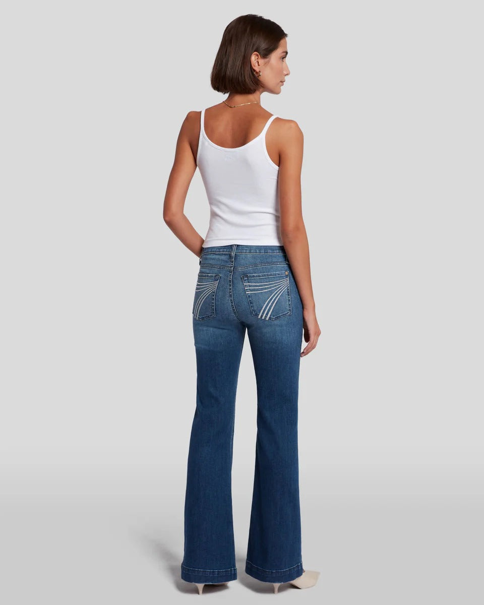 Women's Slim Fit Elastic Slightly Flared Jeans