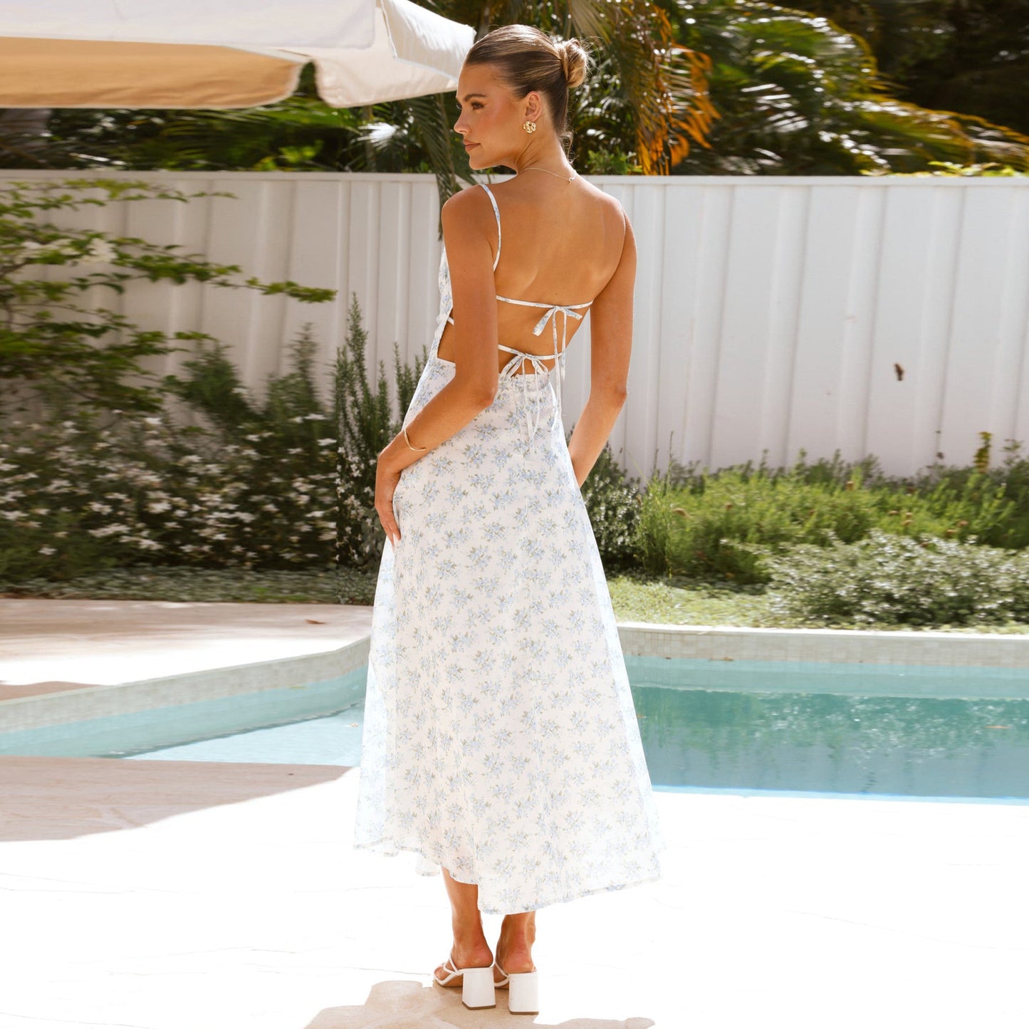 Women's Floral Sexy Sling Backless Vacation Style Dresses
