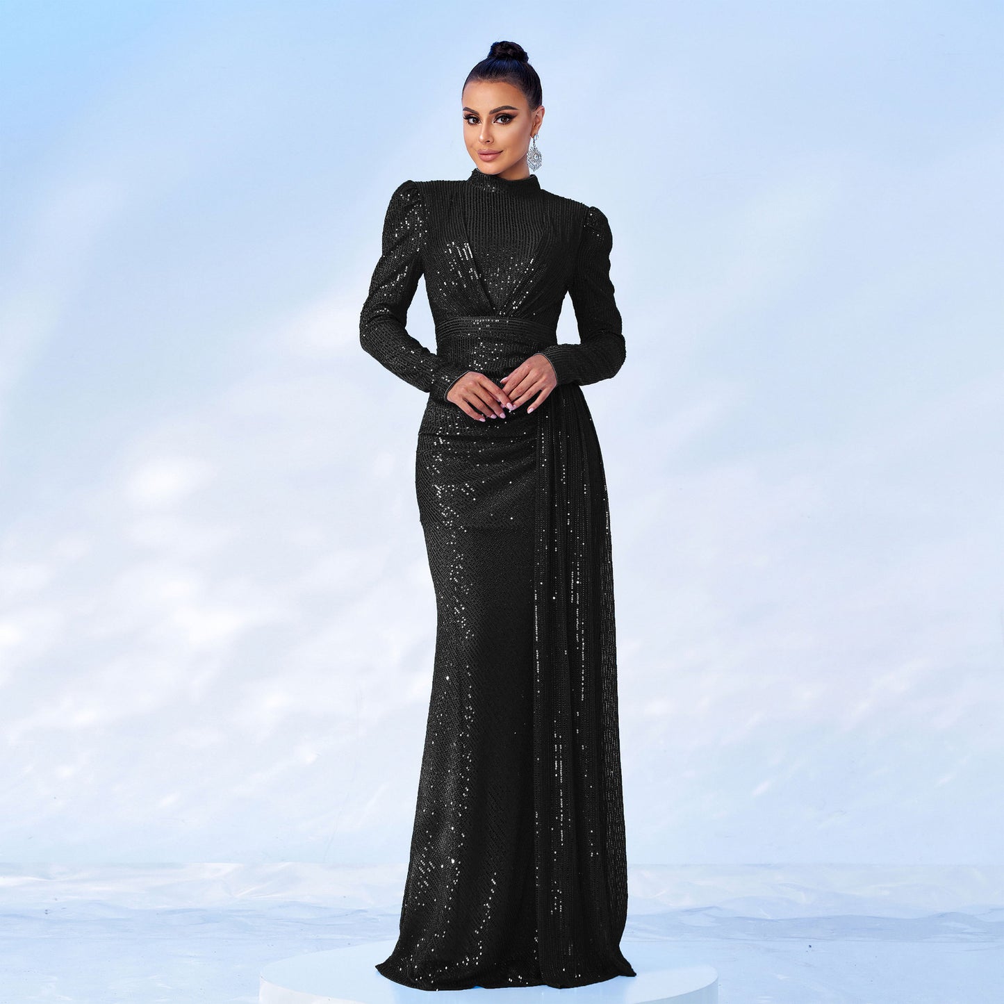 Women's Long Sleeve Temperament Crew Neck Sexy Slim Sequined Dresses