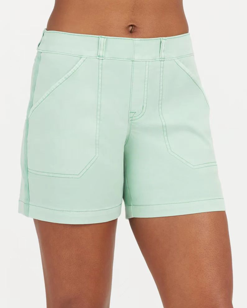 Simple Pocket Hip Lifting High Elastic Shorts