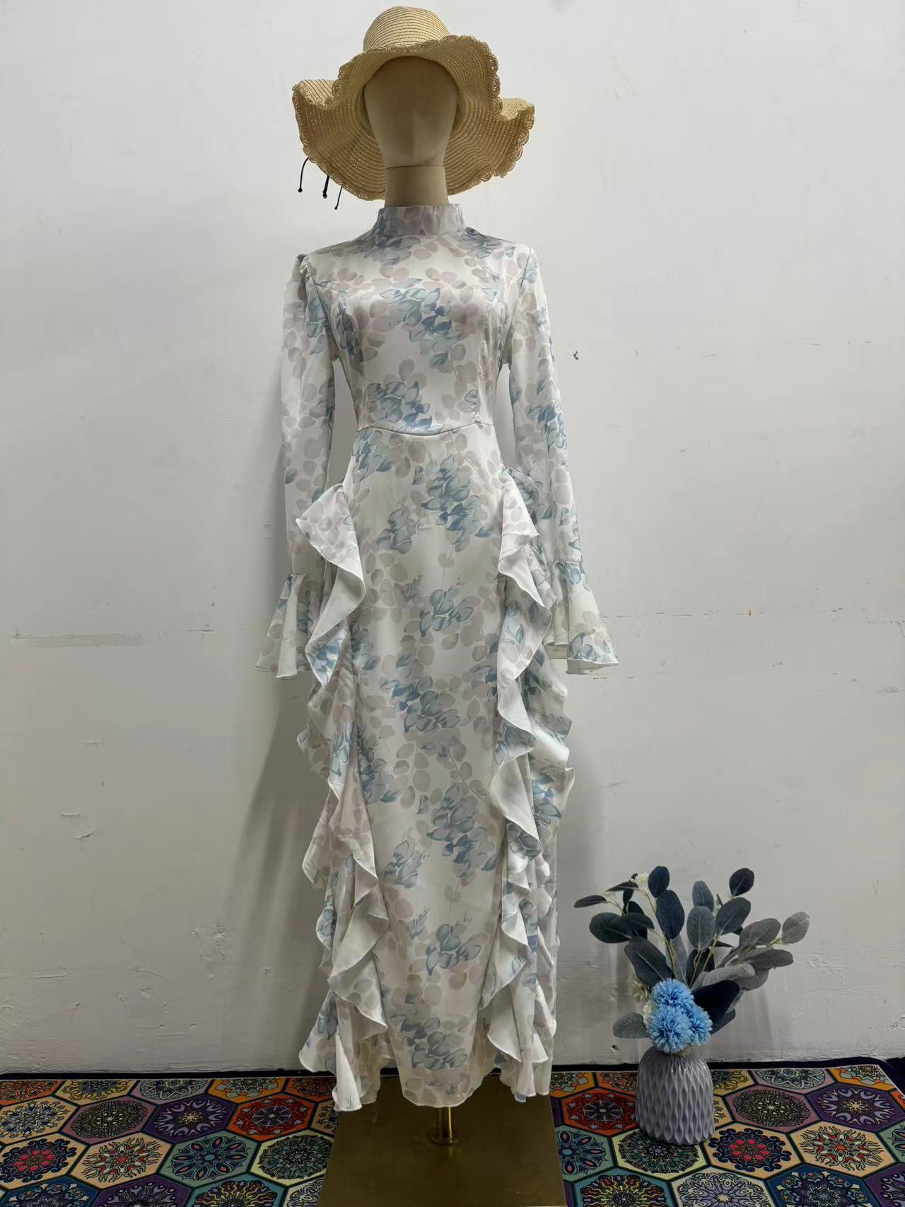Women's Gentle Slim Fit Tied Printed Satin Dresses