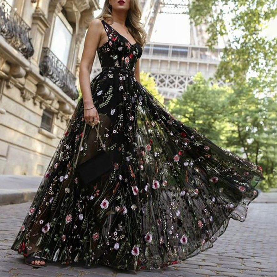 V Sleeveless Embroidered Slim Fit Backless Large Swing Dress