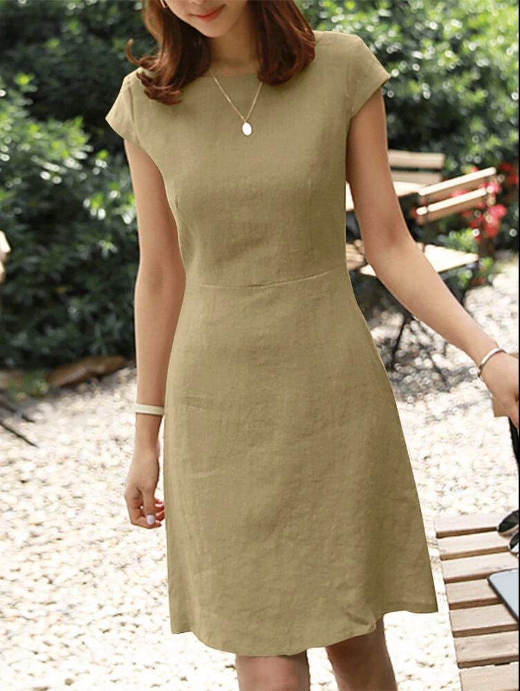 Back Large V Hollow Round Neck Solid Color Dresses