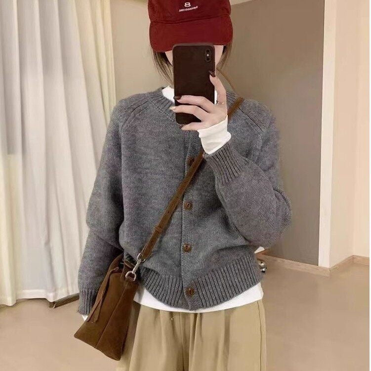 Women's Of Design Round Neck Loose Pure Color Idle Knitwear
