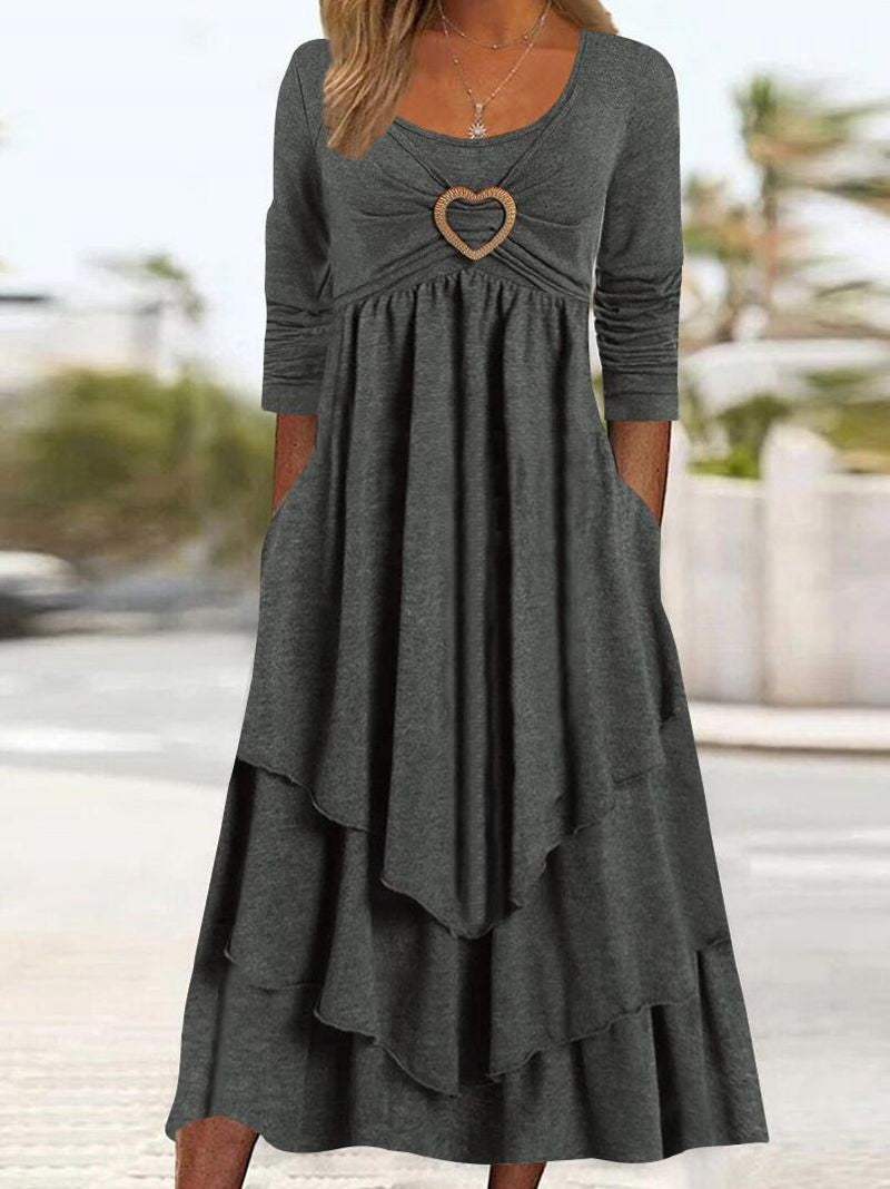 Waist Tight Love Decoration Layer Cake Hem Dresses