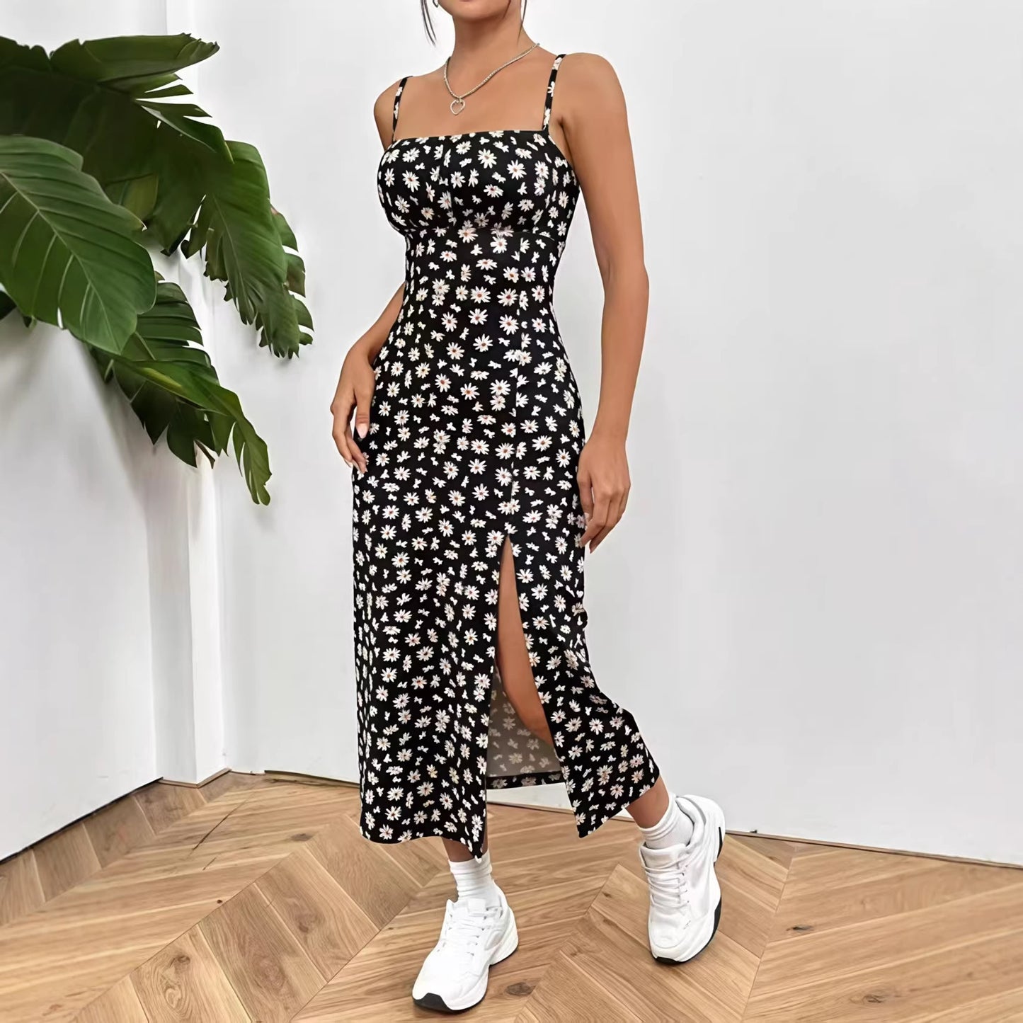 Women's Slit Daisy Blue White Porcelain Series Dress