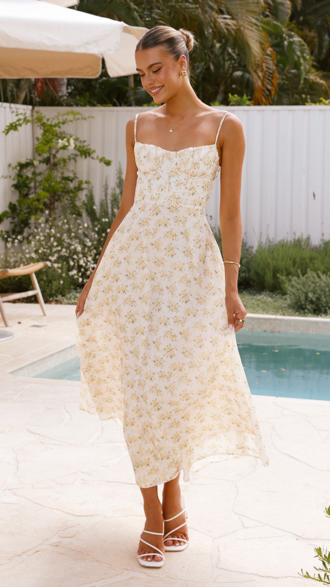 Women's Floral Sexy Sling Backless Vacation Style Dresses