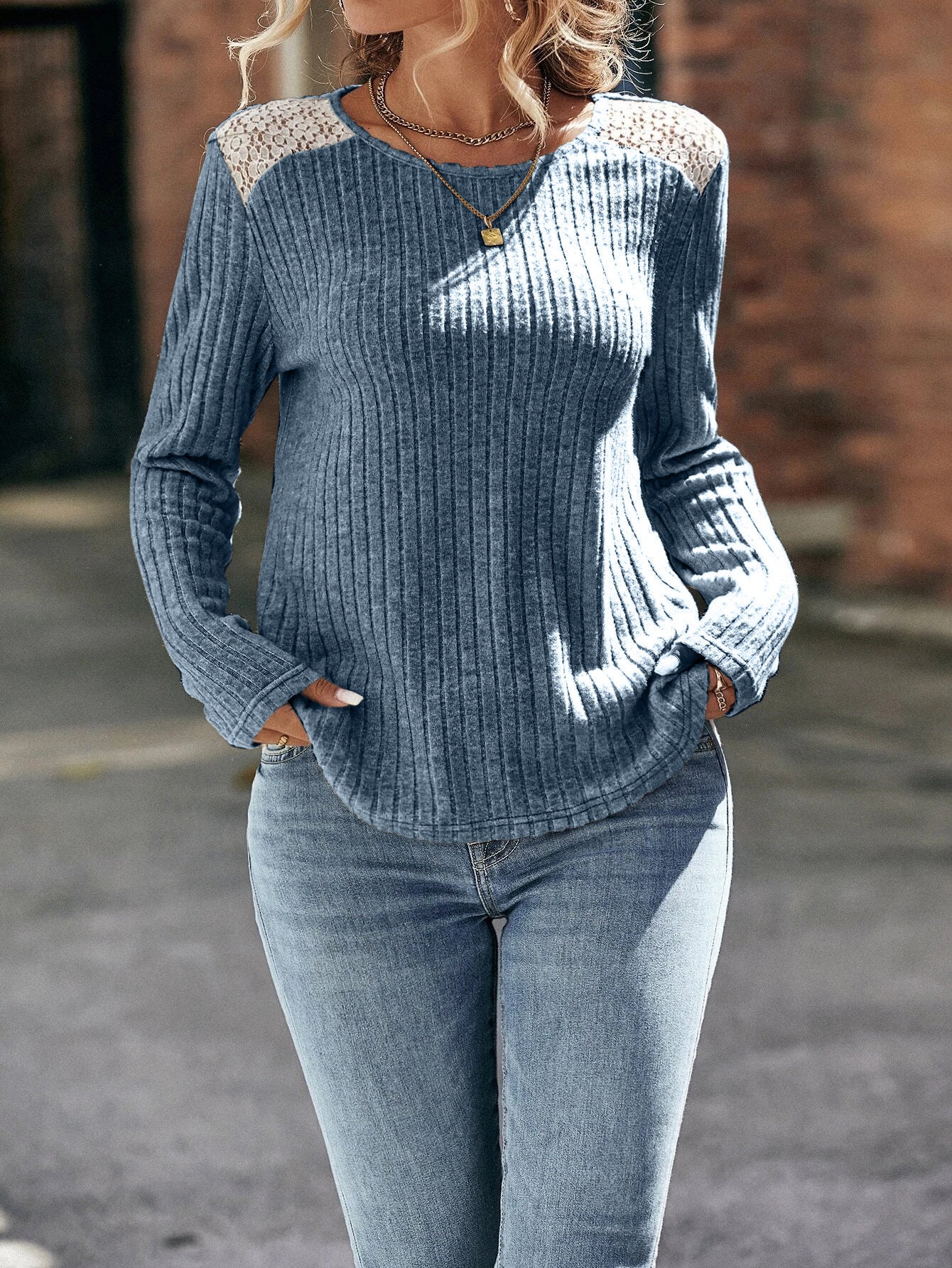 Women's Neck Sunken Stripe Brushed Lace Long Sweater