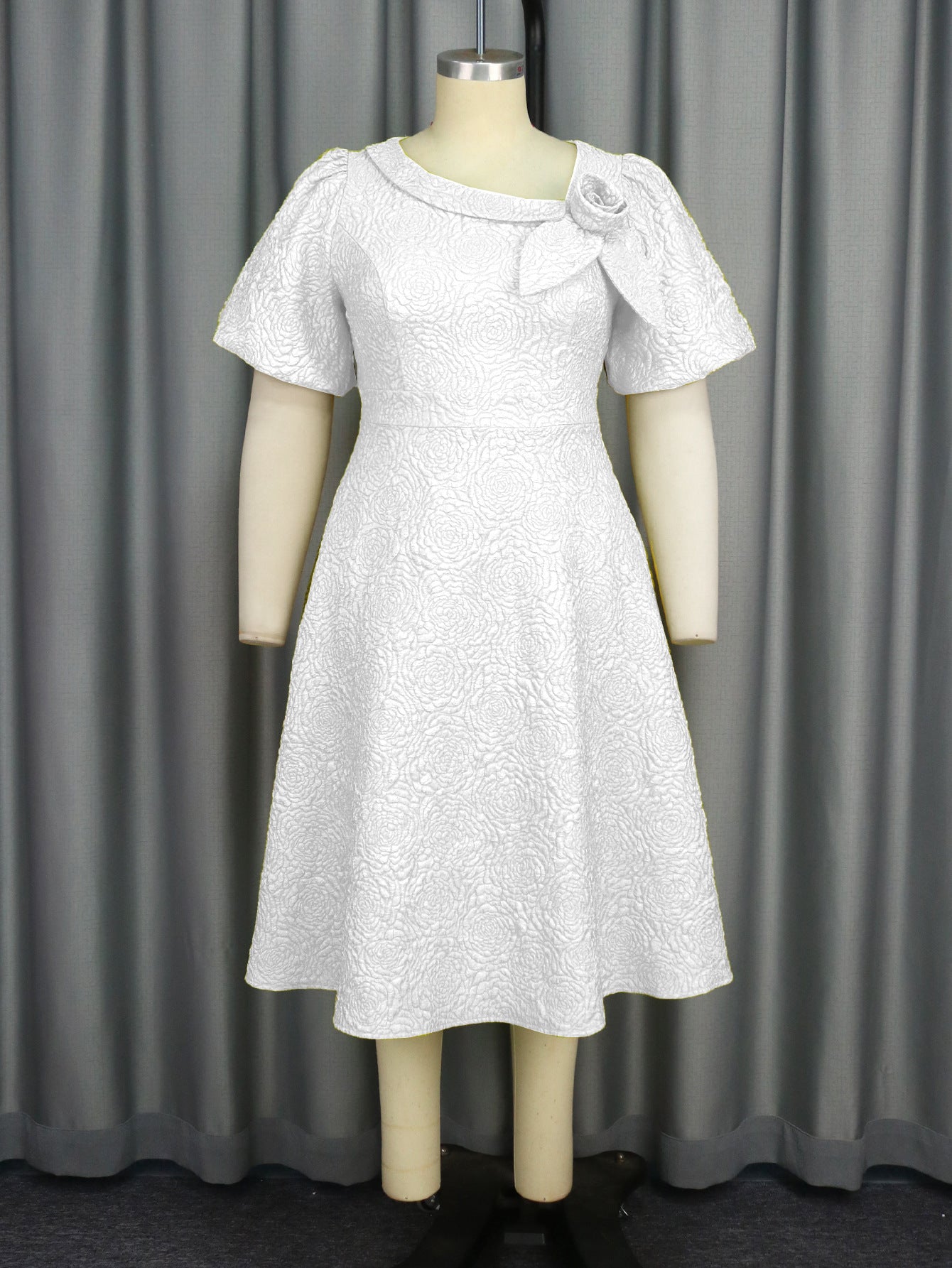 Rose Jacquard Round Neck Dress Commuter Dresses