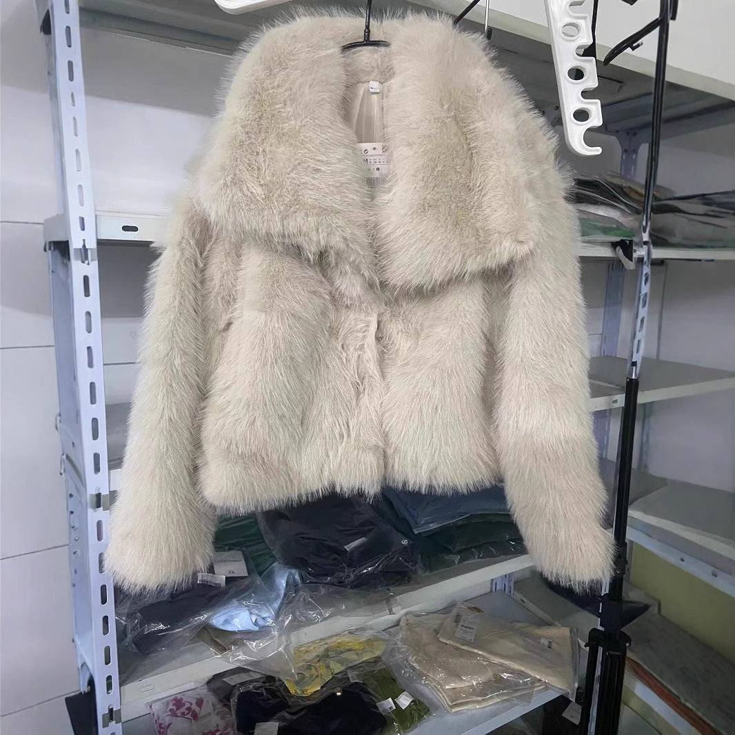 Women's Winter Fashionable Elegant Artificial Fur Coats