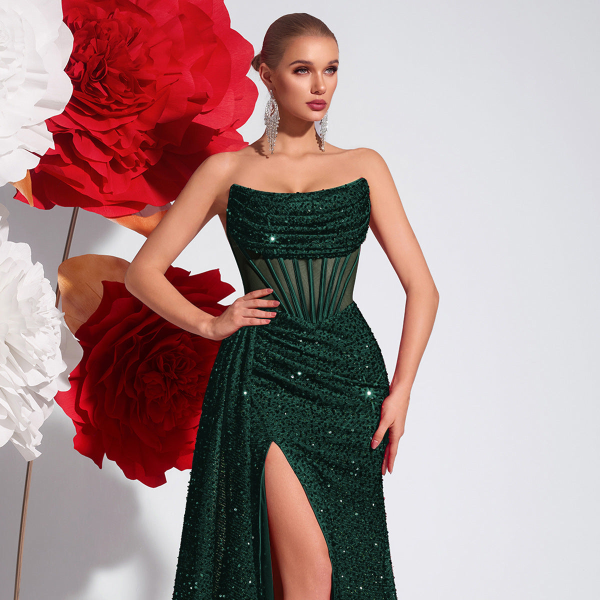 Sequined Bandeau Slimming High Slit Model Catwalk Banquet Light Dress