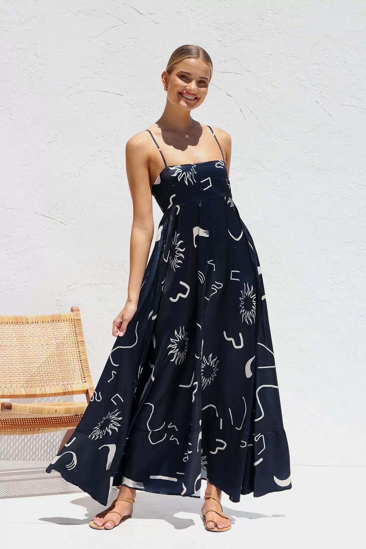 Women's Fashion Printed Backless Sexy Suspenders Large Swing High Dress