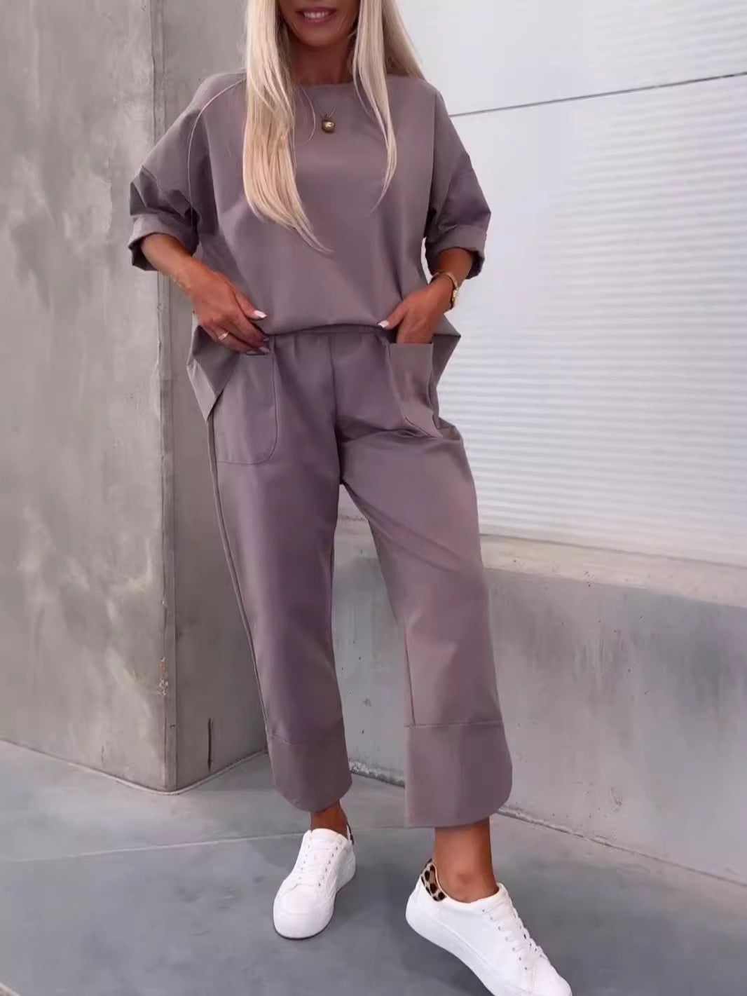 Women's Autumn Loose Two-piece Solid Color Round Neck Cropped Fashion Casual Suit
