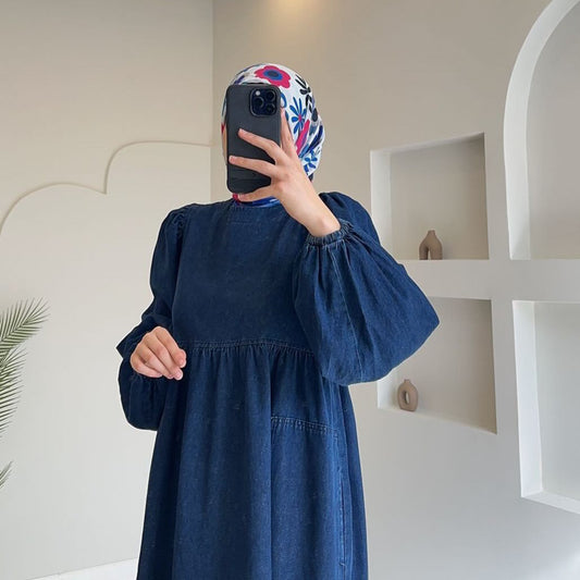 Women's Color Round Neck Lantern Sleeve Loose Dresses