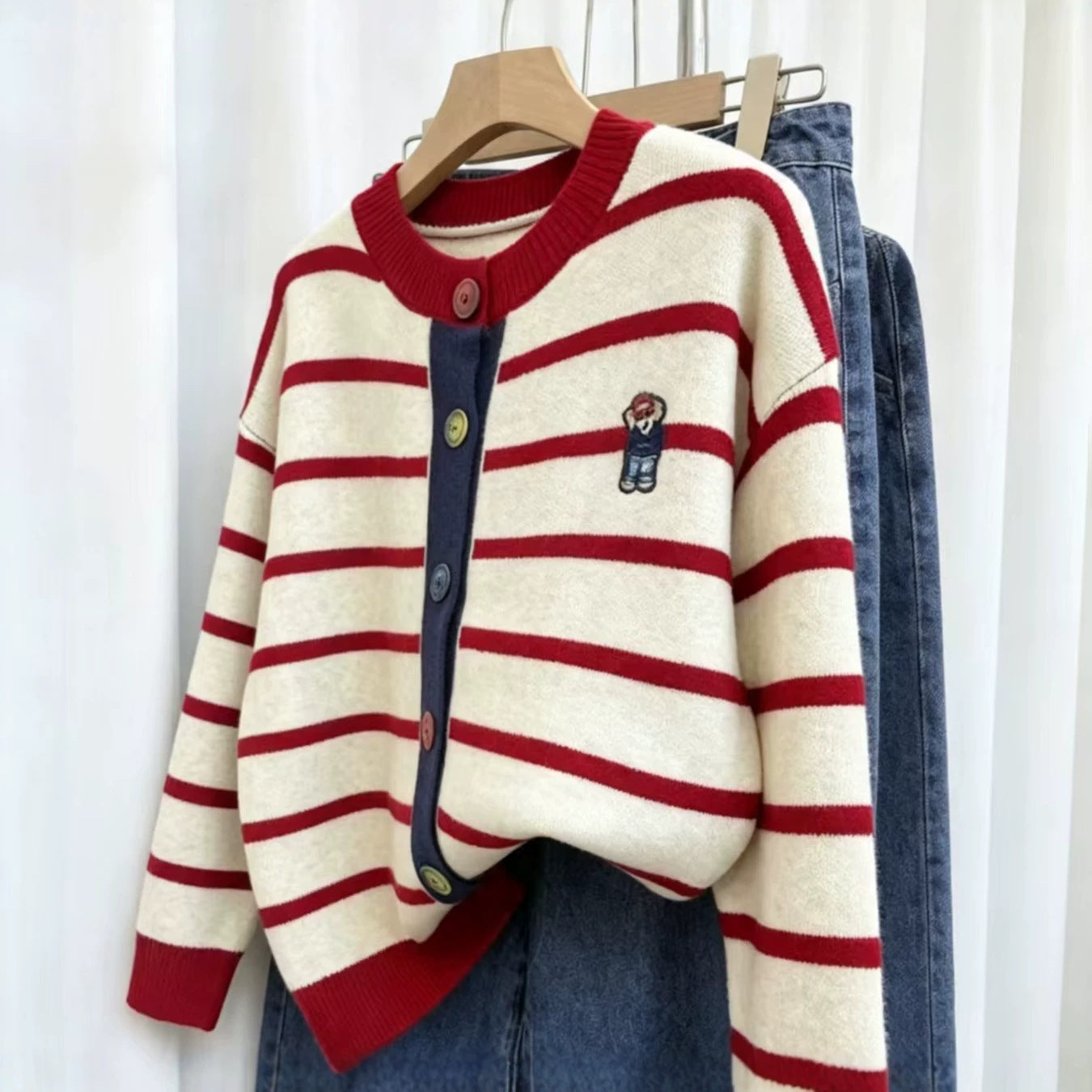 Women's Contrast Color Loose Round Neck Knitted Women's Sweater
