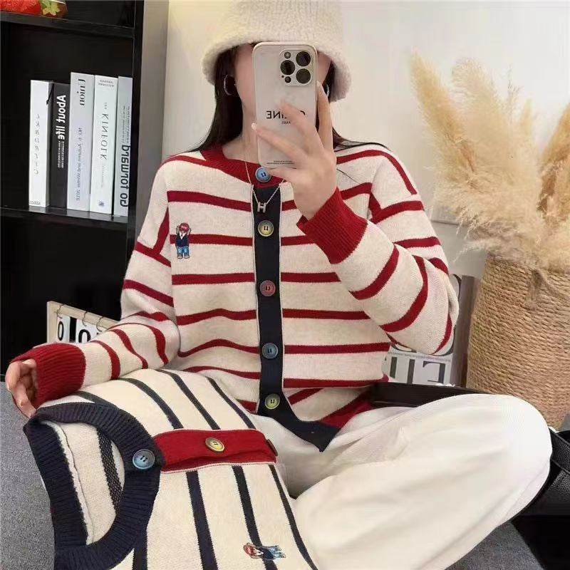 Women's Contrast Color Loose Round Neck Knitted Women's Sweater