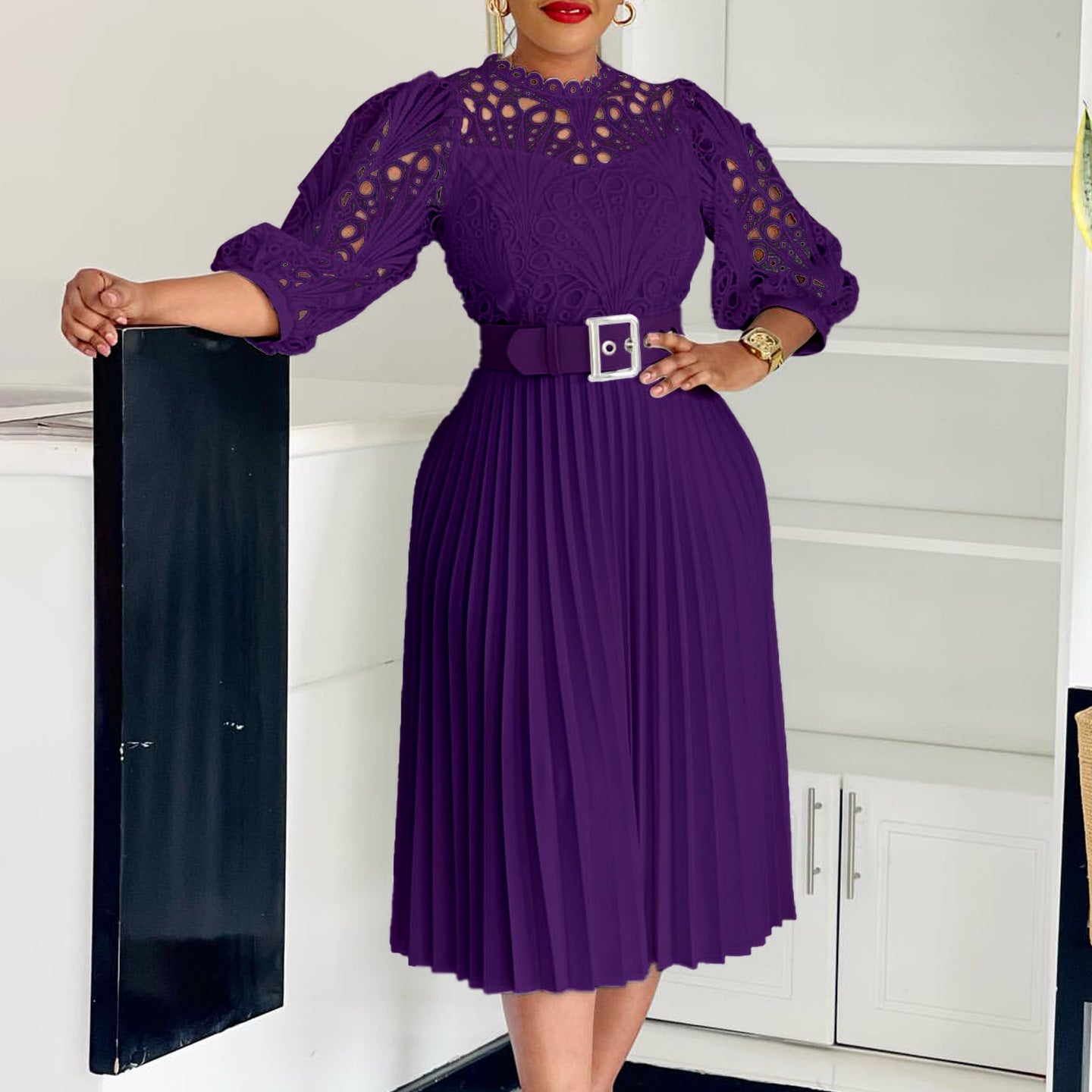 Women's Temperament Pure Color Lace Crocheted Pleated Dresses
