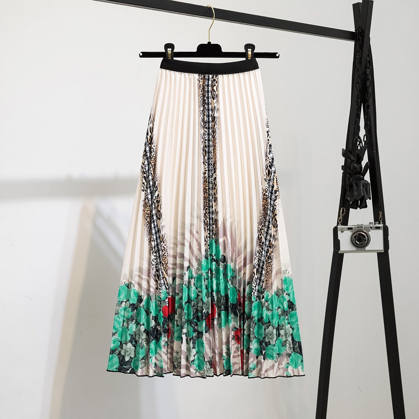 Women's Fashion Half Printed Cartoon Pleated Skirts