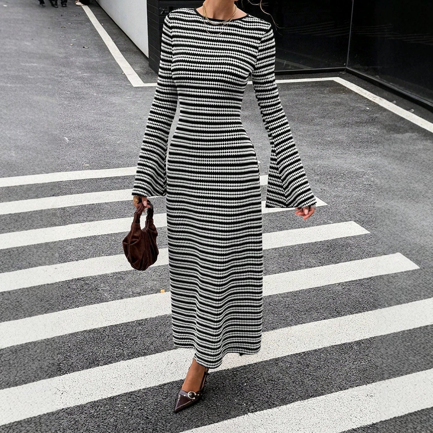 Women's Striped Backless Flared Long-sleeved Knitted Dress
