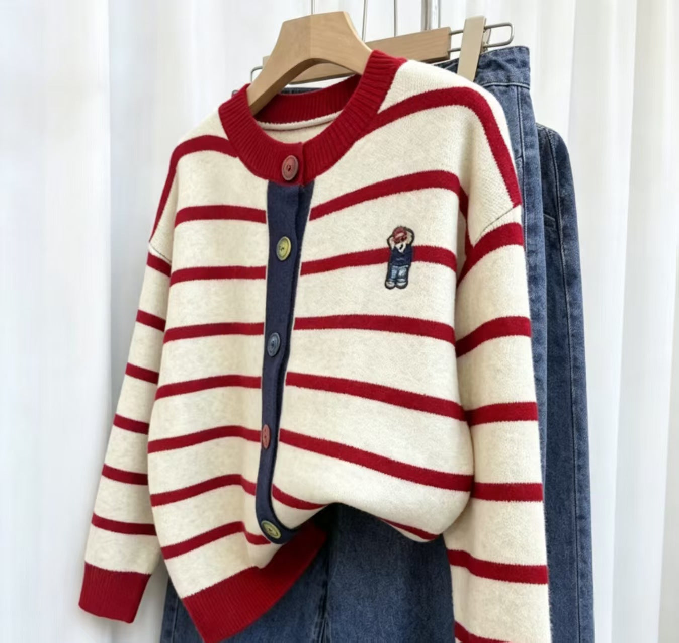 Women's Contrast Color Loose Round Neck Knitted Women's Sweater