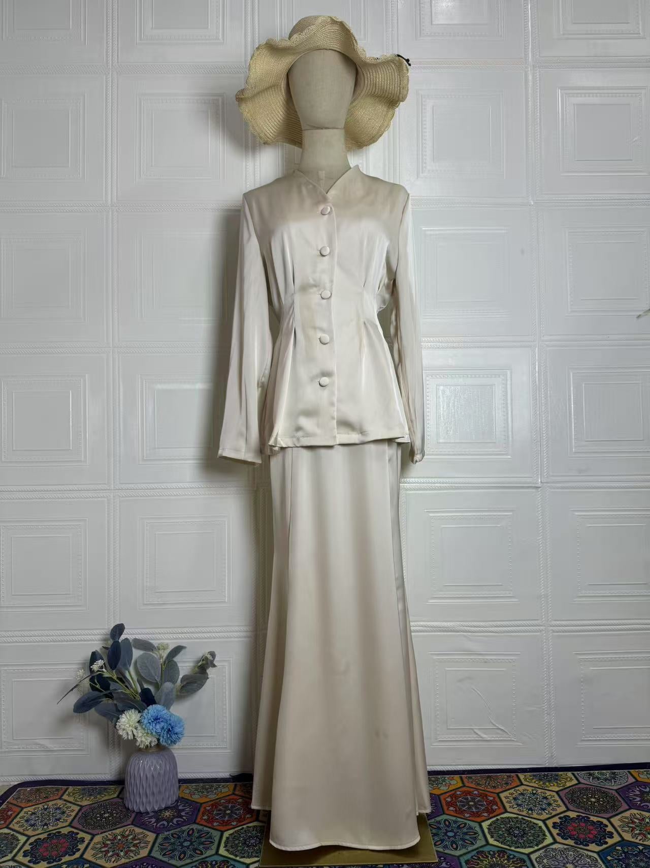 Women's Solid Color Long-sleeved Long Dress Graceful Suits
