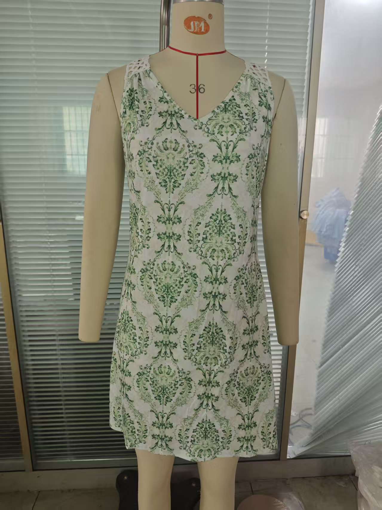 Charming Slouchy Women's Printed Lace Sleeveless Vests
