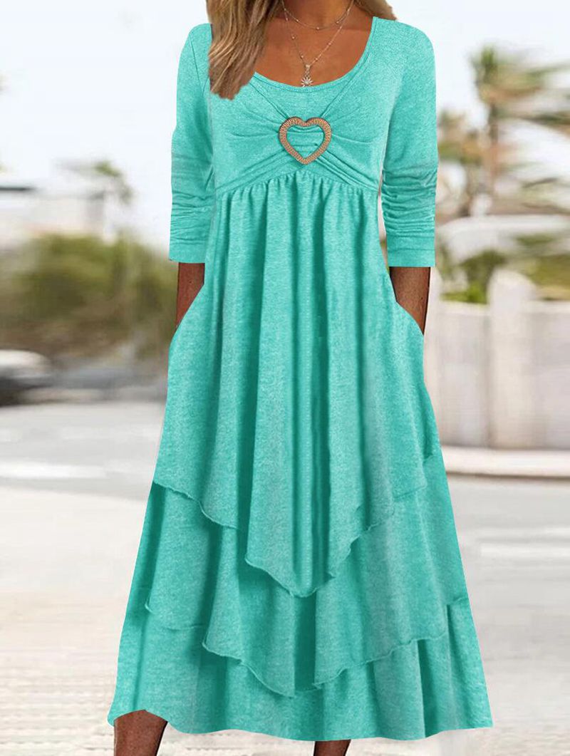 Waist Tight Love Decoration Layer Cake Hem Dresses