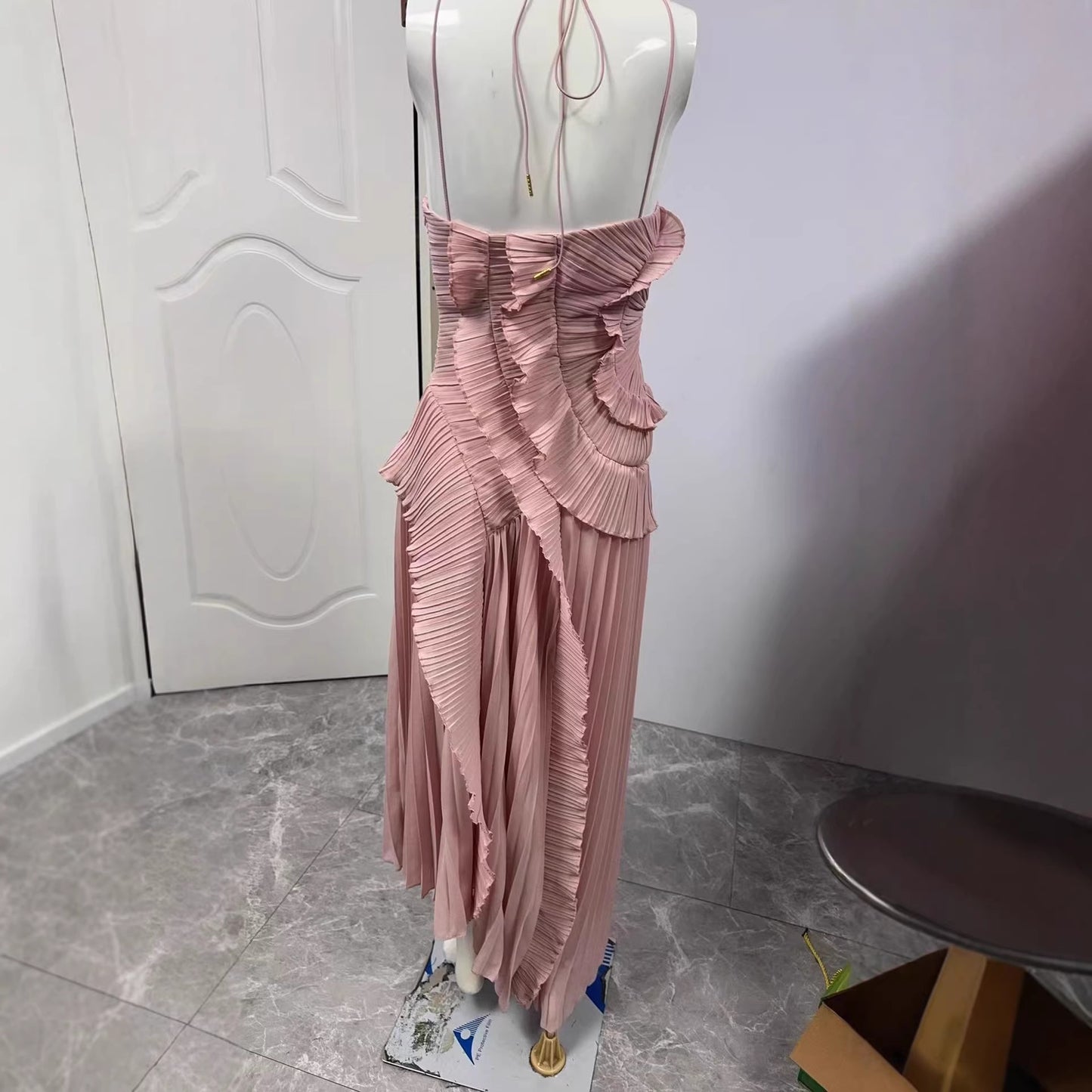 Women's Chiffon Ruffled Pleated Design Slimming Midi Fast Dress