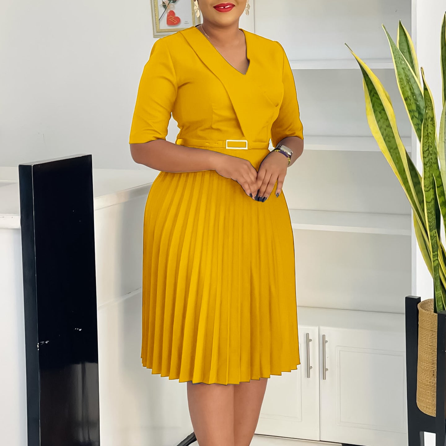 Women's Summer Fashion Temperament Solid Color Pleated Plus Size