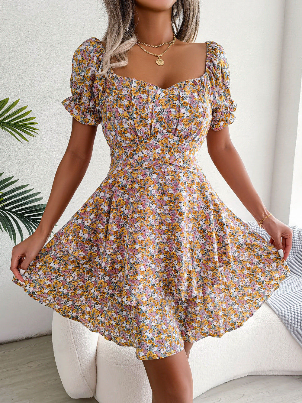 Charming Women's Elegant Floral Large Hem Dress