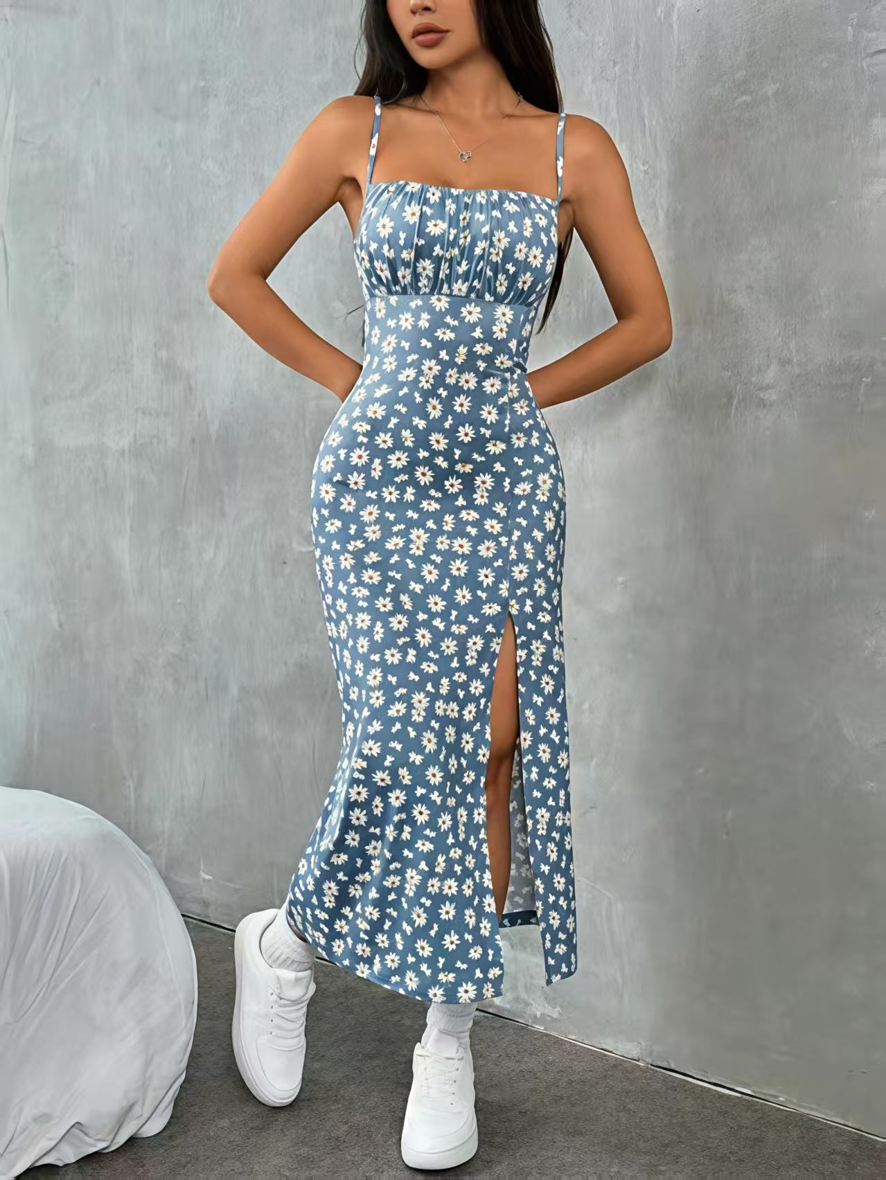 Women's Slit Daisy Blue White Porcelain Series Dress