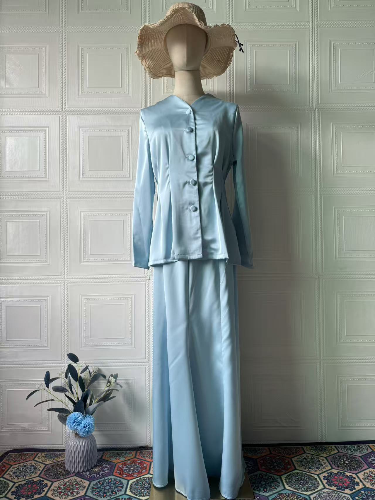 Women's Solid Color Long-sleeved Long Dress Graceful Suits