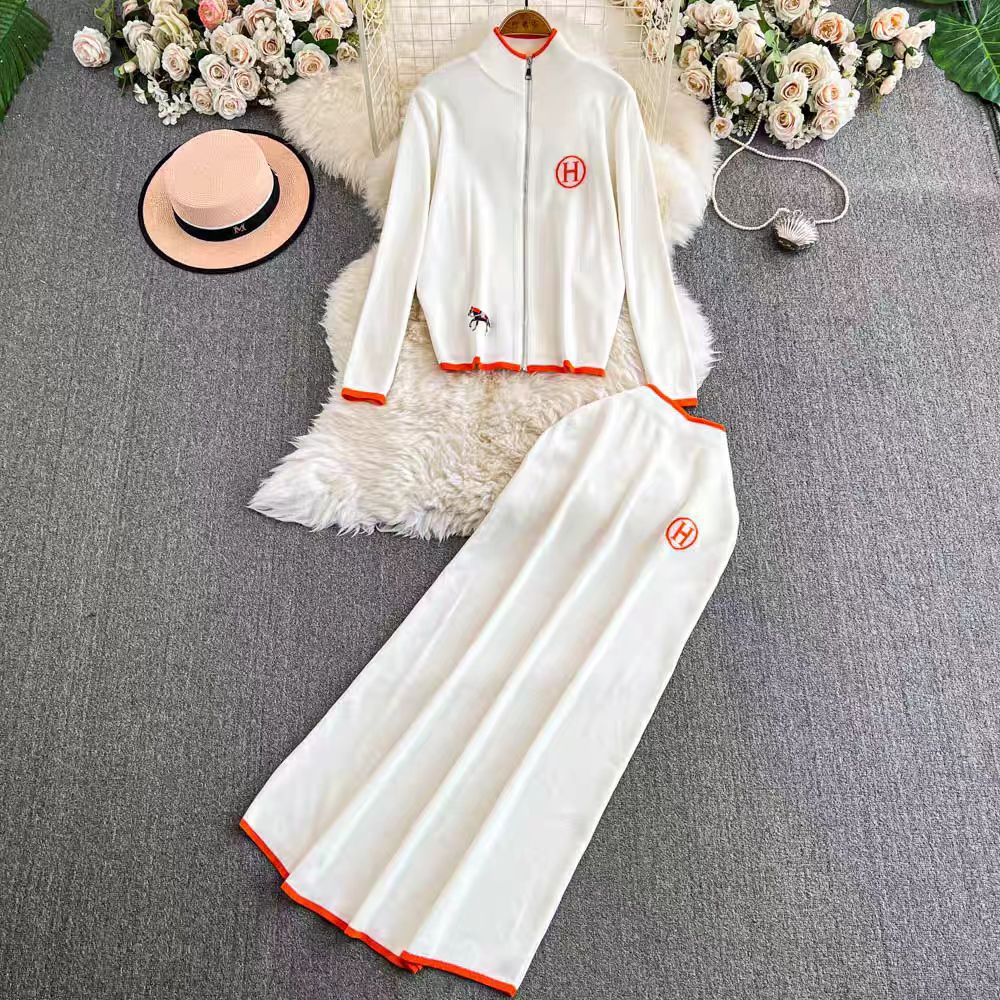 Women's Zipper Embroidered Long-sleeved Two-piece High Waist Suits