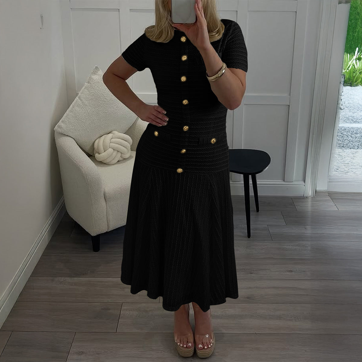 Women's Simple Elegant Style Button Sleeve Maxi Dresses