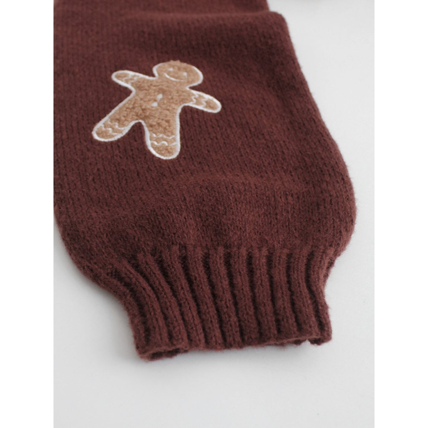 Women's Biscuit Man Figures Source Pattern Knitwear
