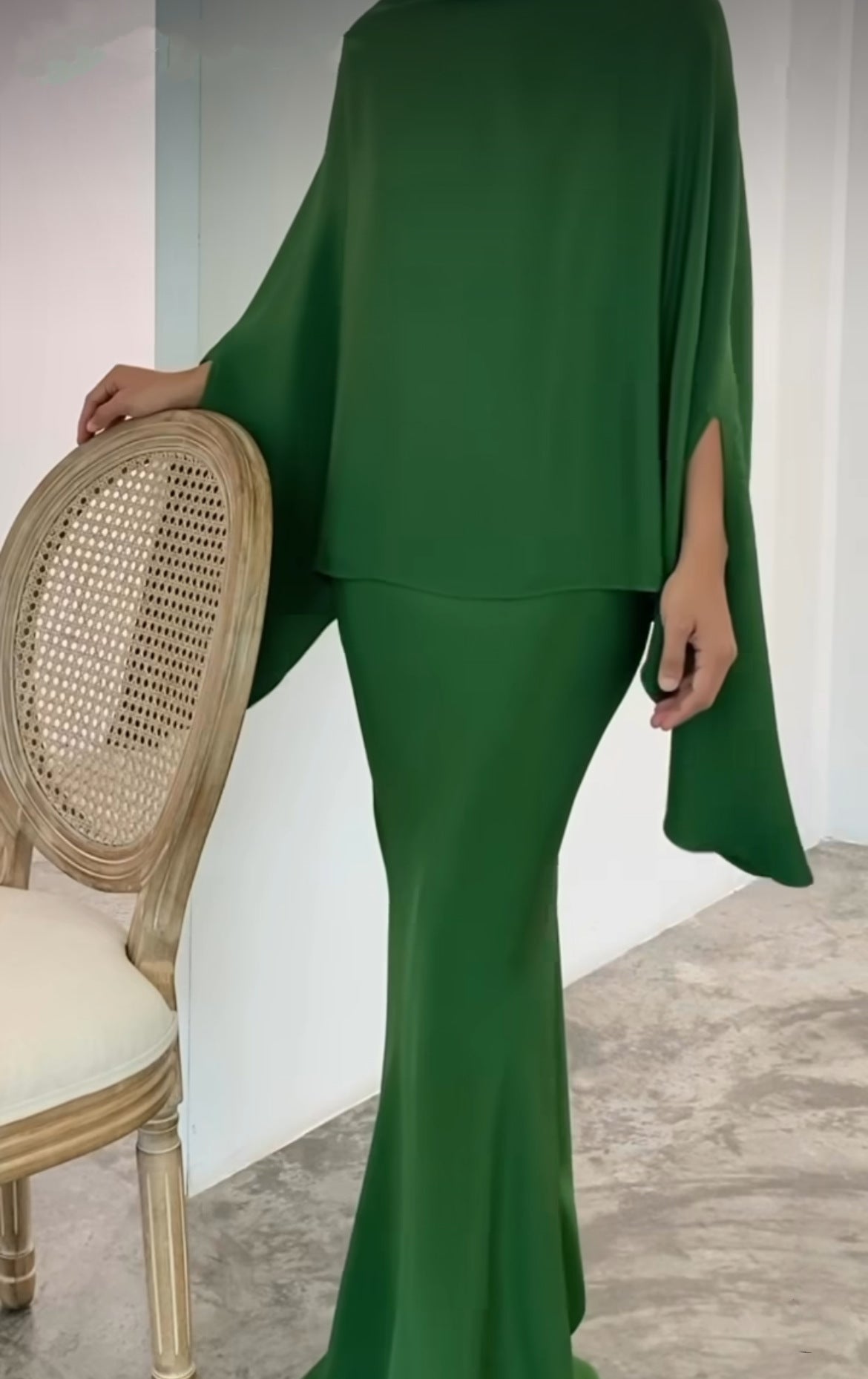 Classic Comfortable Charming Pearl Mop Dress Suits