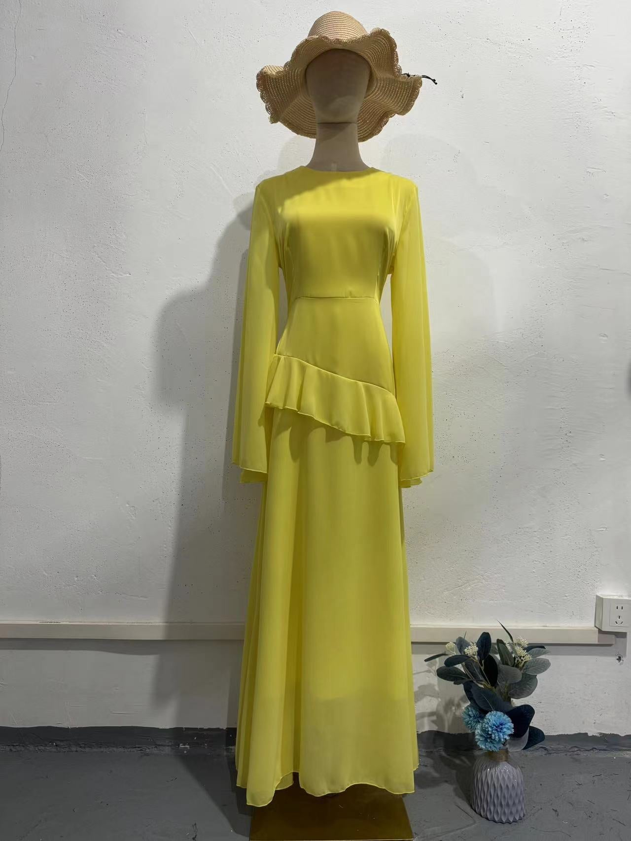 Elegant Flare Sleeve Long Ruffled Design Dresses
