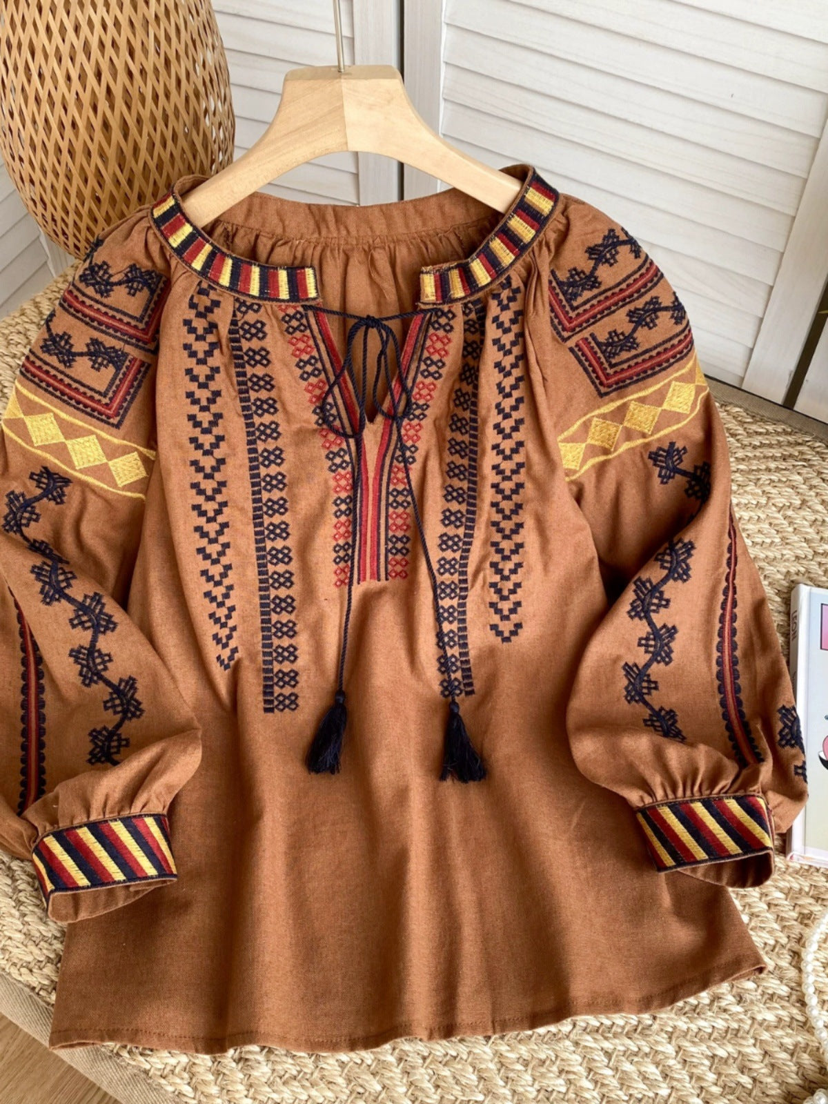 Women's Retro Embroidered Shirt Bohemian Vacation Style Tops