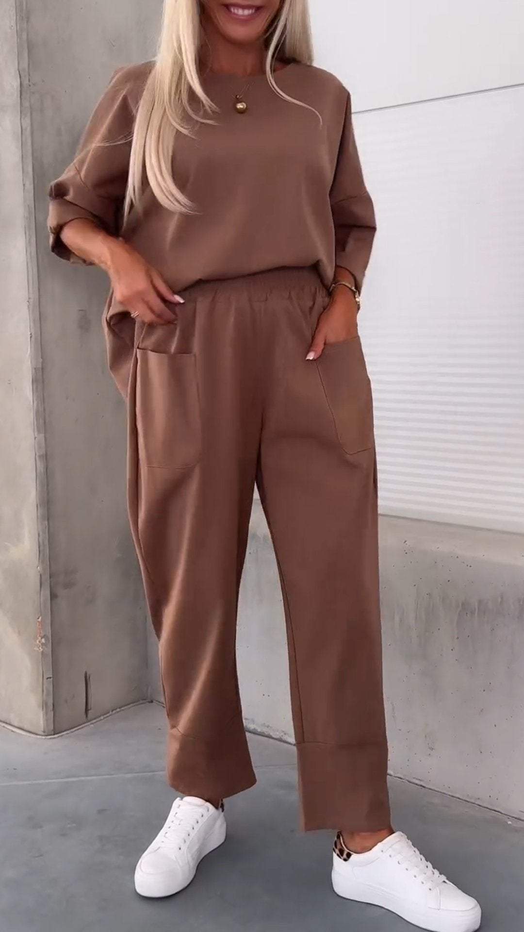 Women's Autumn Loose Two-piece Solid Color Round Neck Cropped Fashion Casual Suit