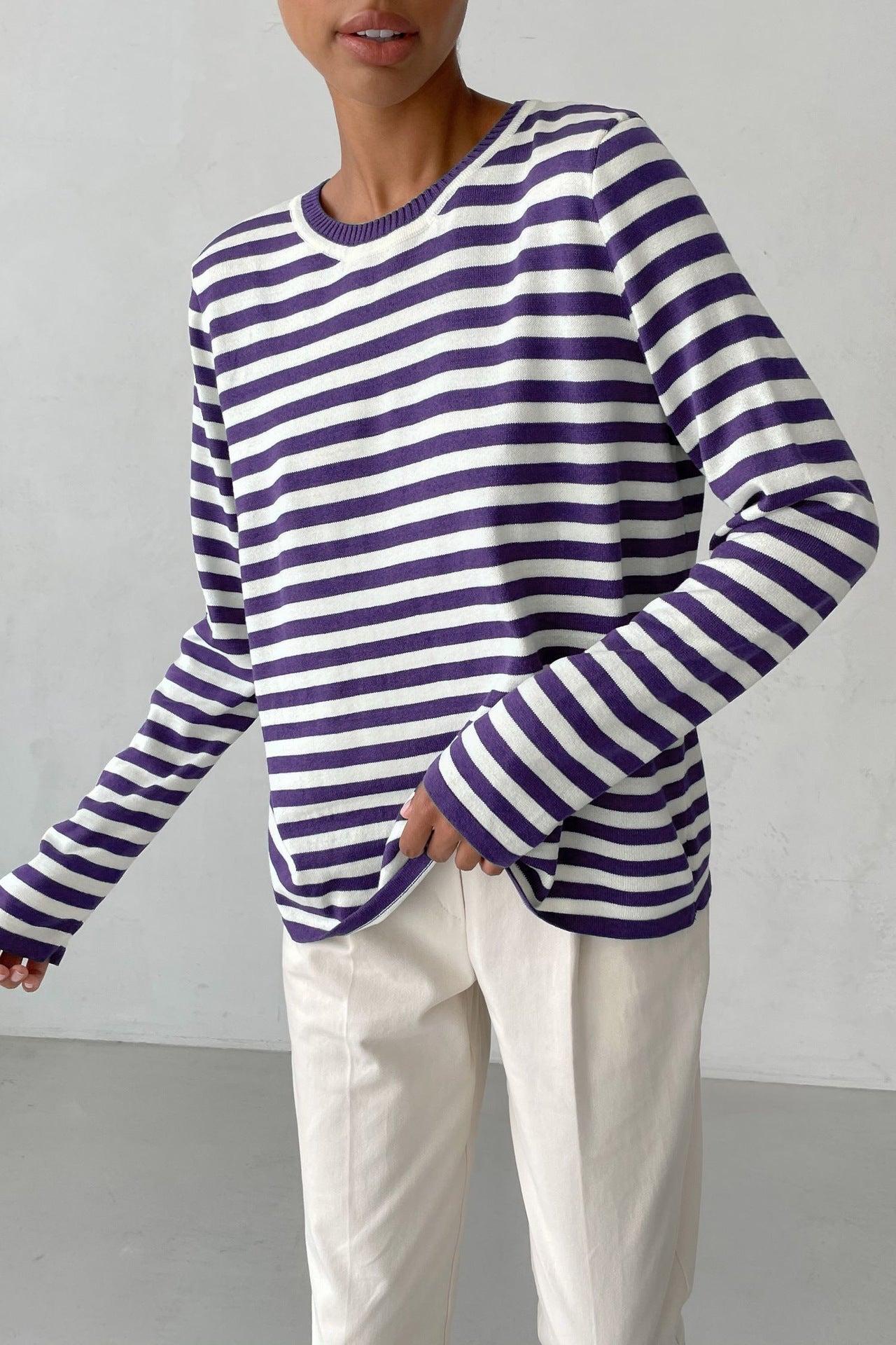 Women's Round Neck Knitted Striped Versatile Classic Retro Pullover Women's Sweater