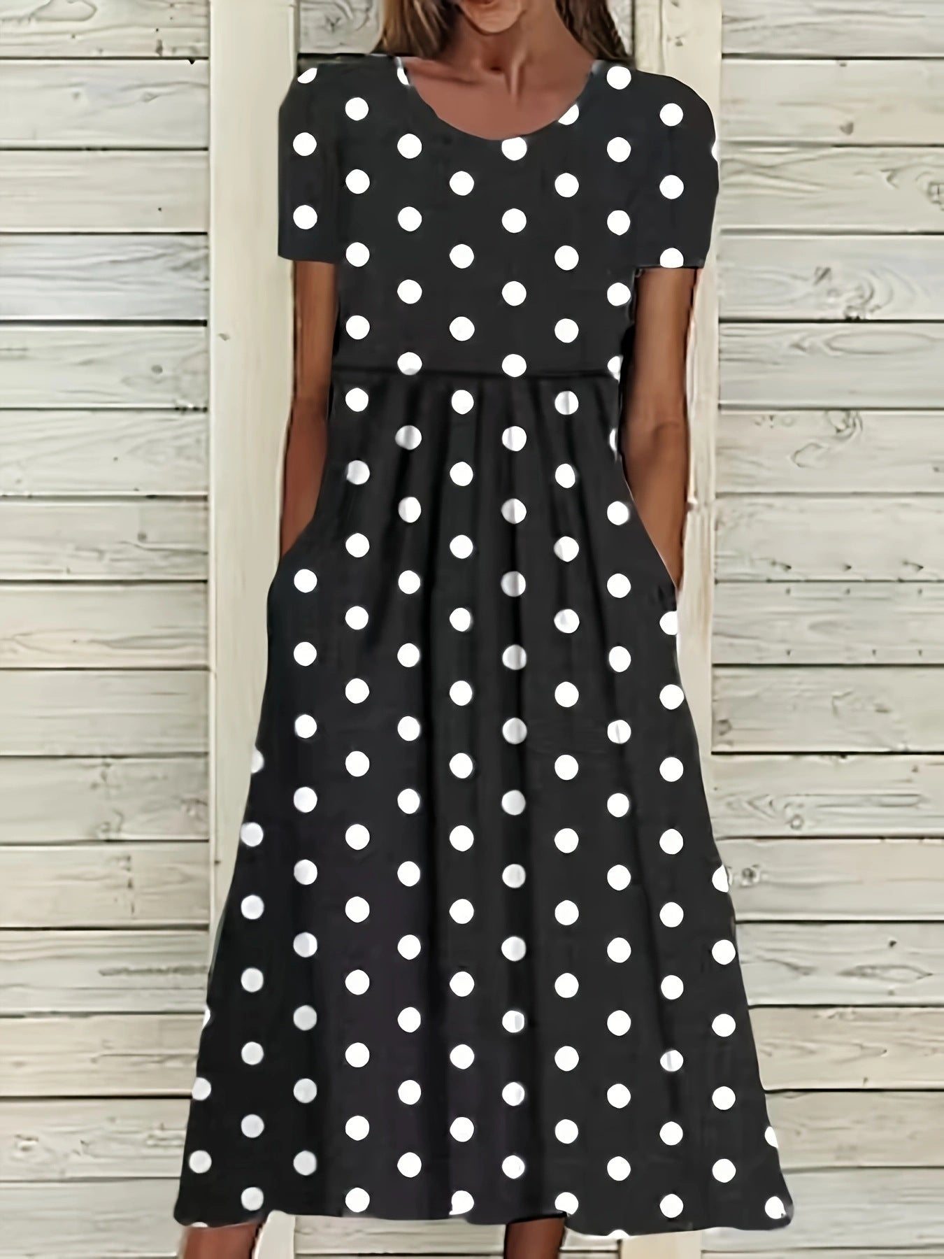 Women's Fashion Casual Round Neck Polka Dot Printed Shorts