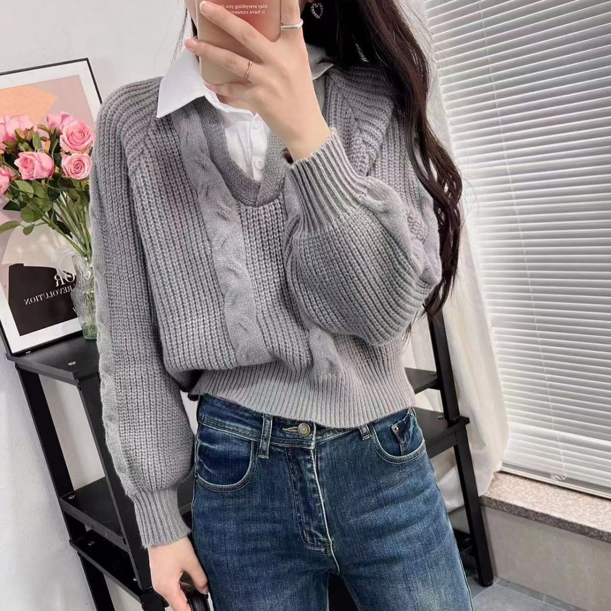 Women's Style Fake Two-piece Autumn Design Pullover Loose Slimming Sweater
