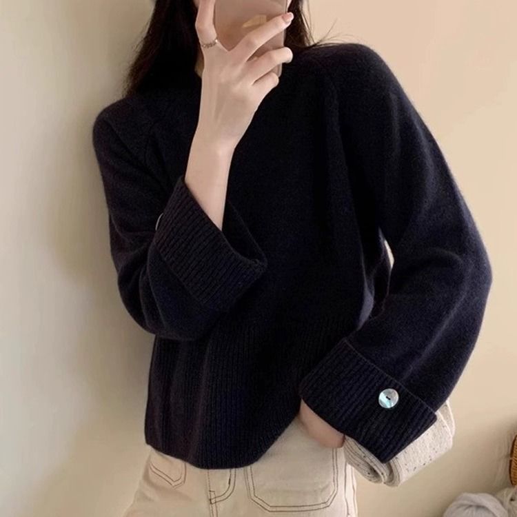 Women's Round Neck Pullover Thickened Niche Design Button Long Tops