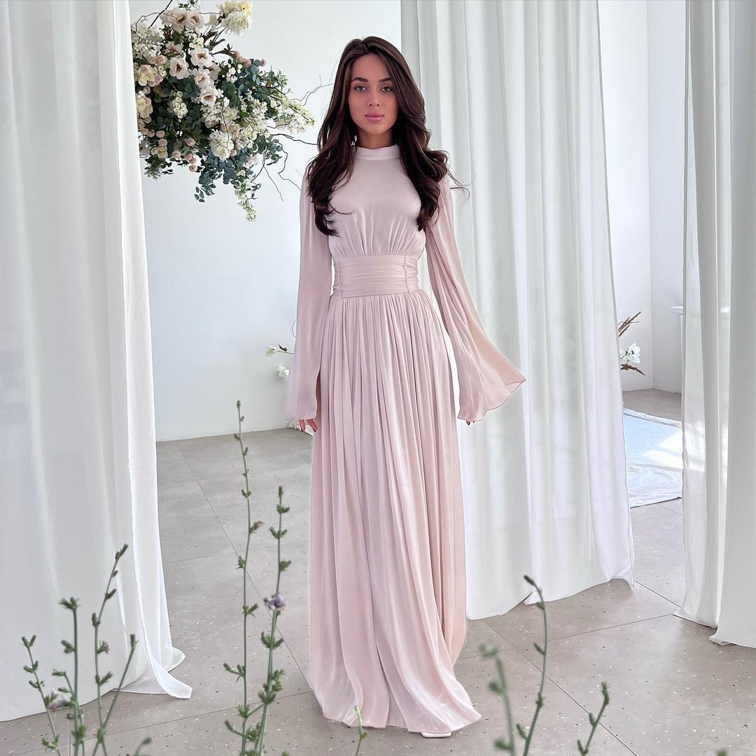 Style Round Neck Waist Trimming Pleated Dresses