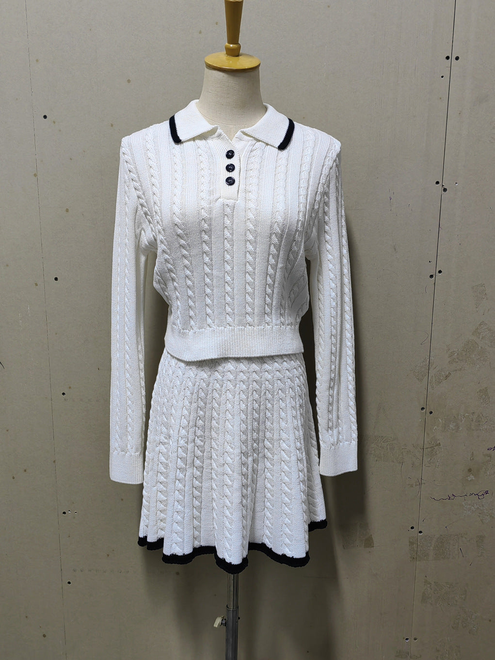 Women's Woolen Long-sleeved Button Lapel Umbrella Suits