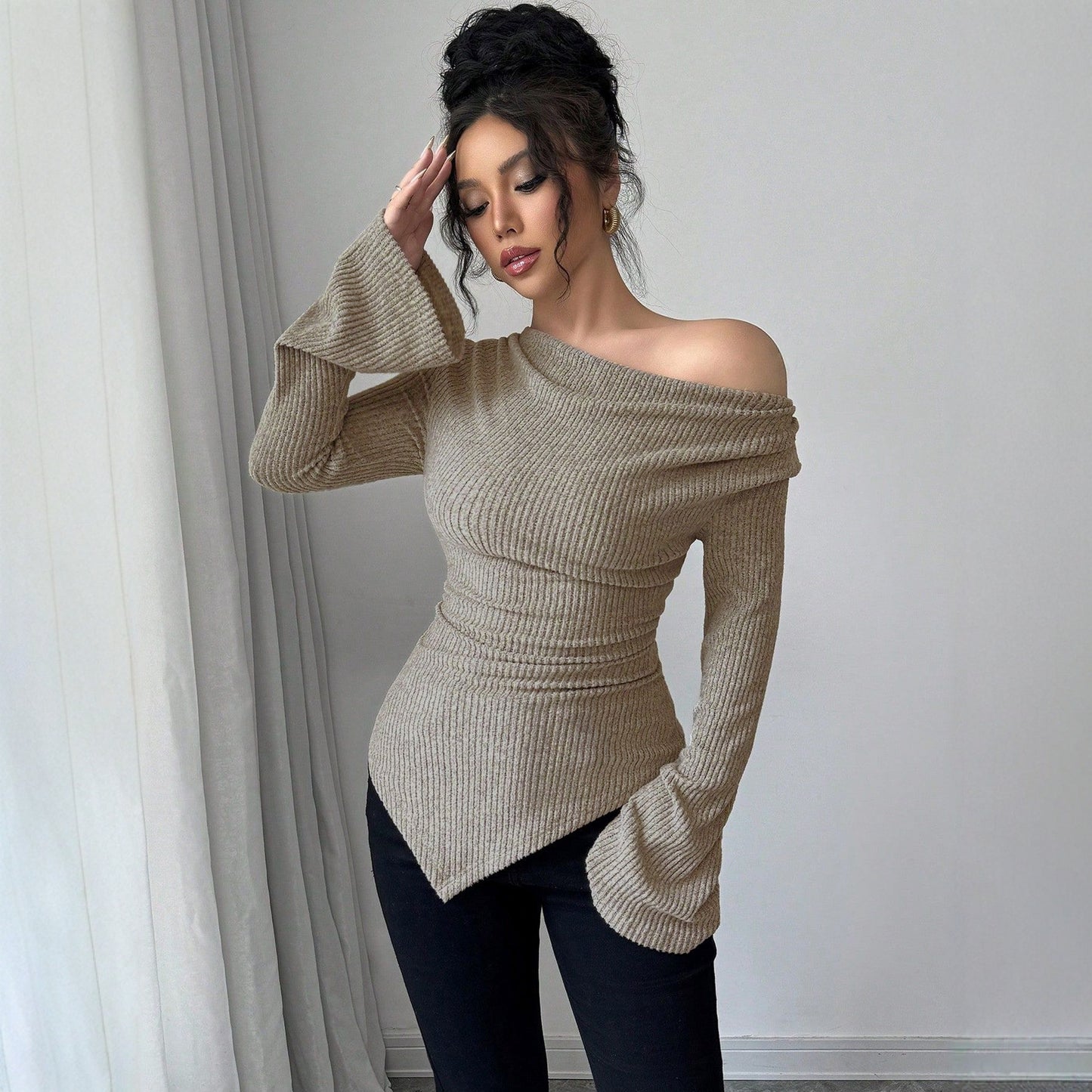 Women's Sense Niche Irregular Long Sleeve Bottoming Shirt Slim Sweater