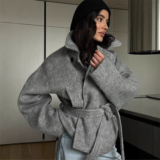 Women's Simple Solid Color Wide Shoulder Lapel Coats